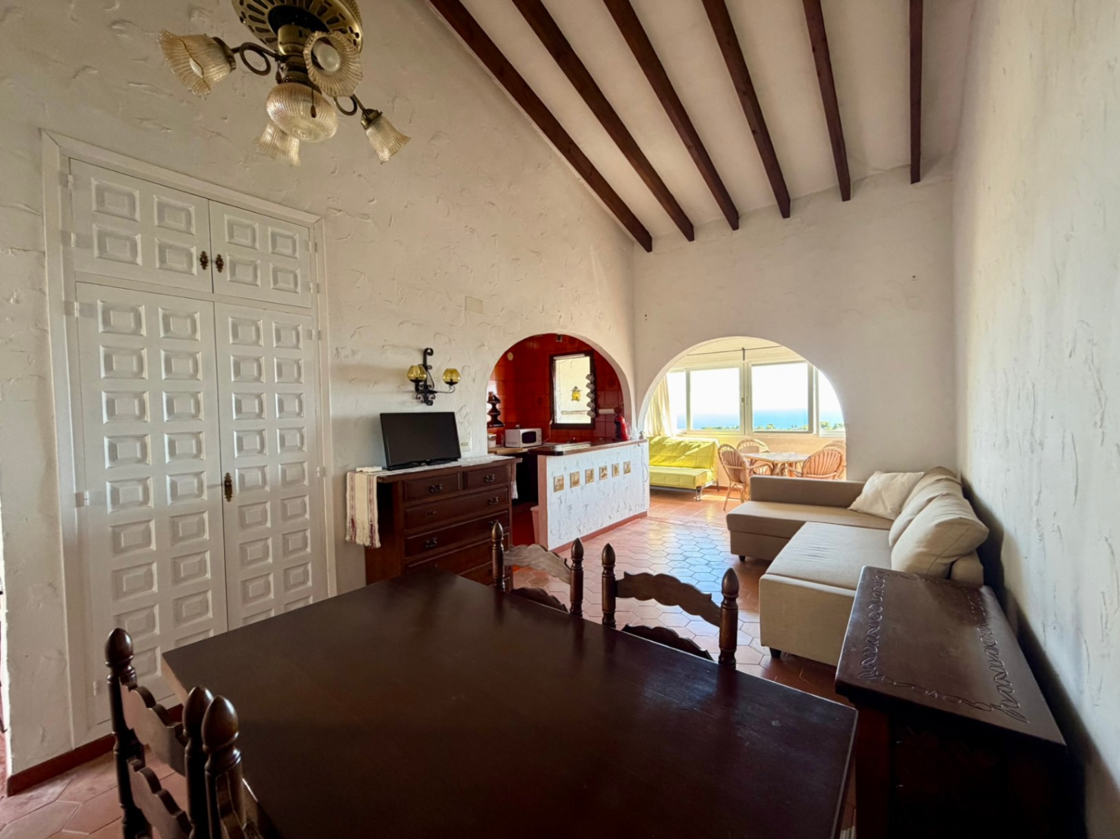 Apartamento de 1 dormitorio con impresionantes vistas al mar y al Peñón de Ifach en Benissa