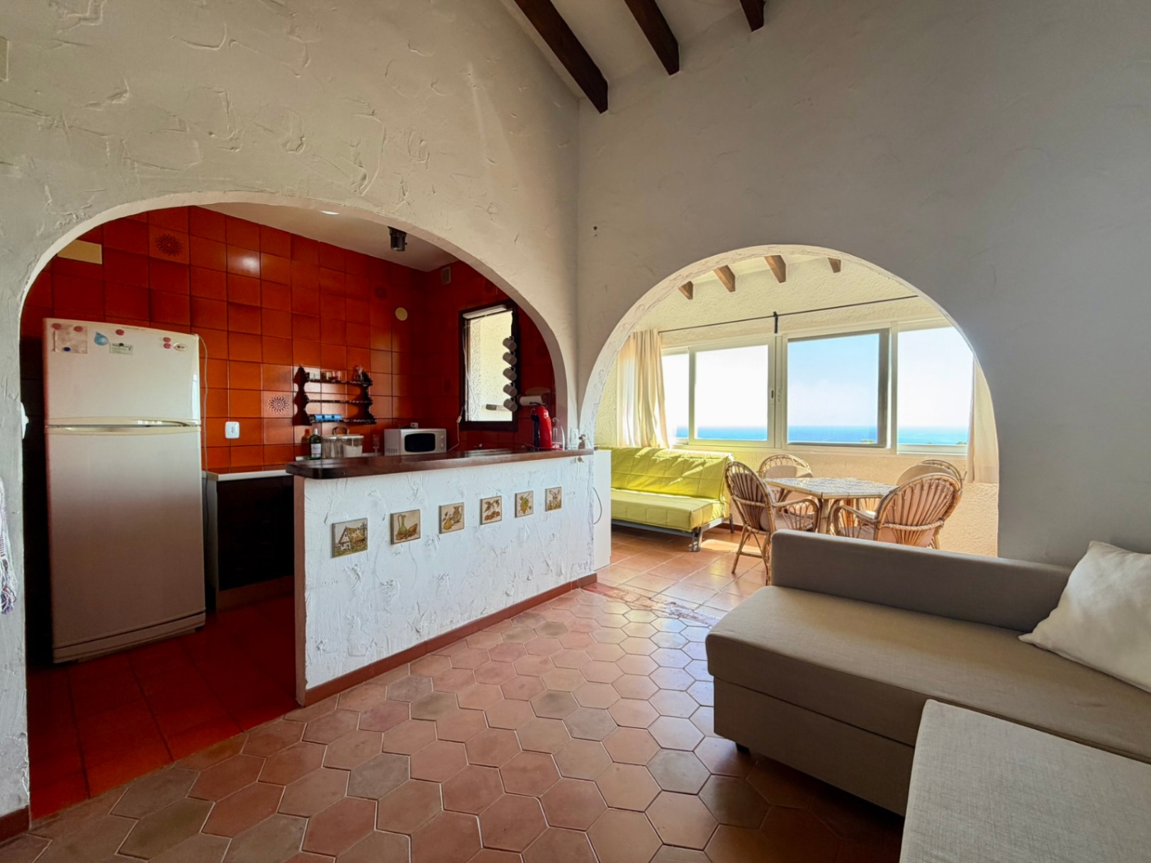 Apartamento de 1 dormitorio con impresionantes vistas al mar y al Peñón de Ifach en Benissa