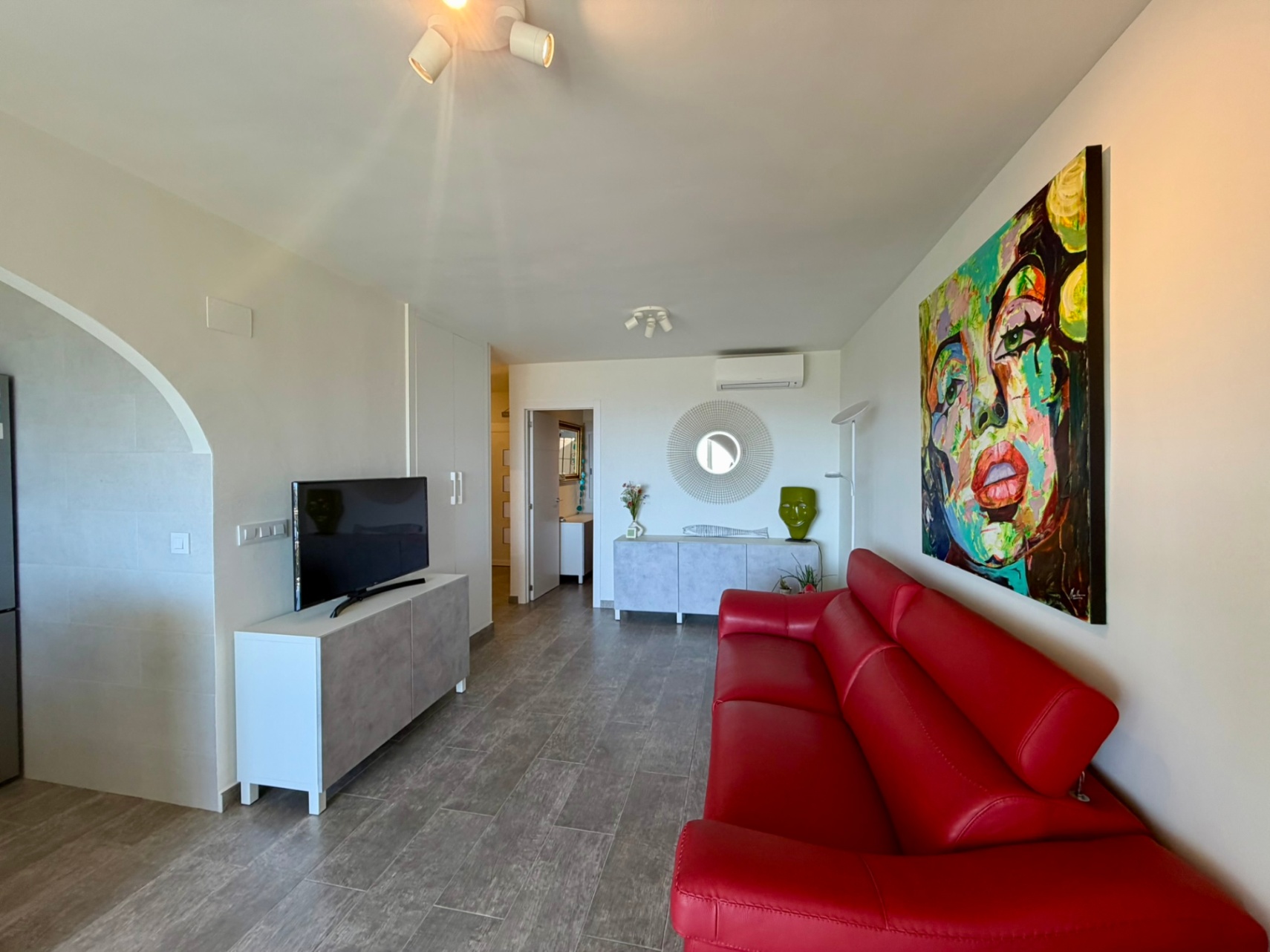 Apartamento reformado con vistas privilegiadas al mar y al Peñón de Ifach